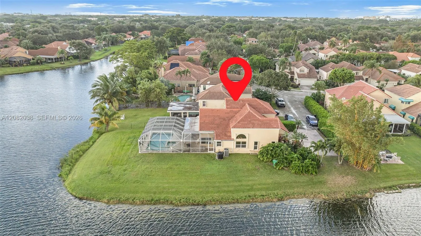 Foto de propiedad en 2873 Oak Park Circle, Davie, FL 33328 Davie con MLS# 