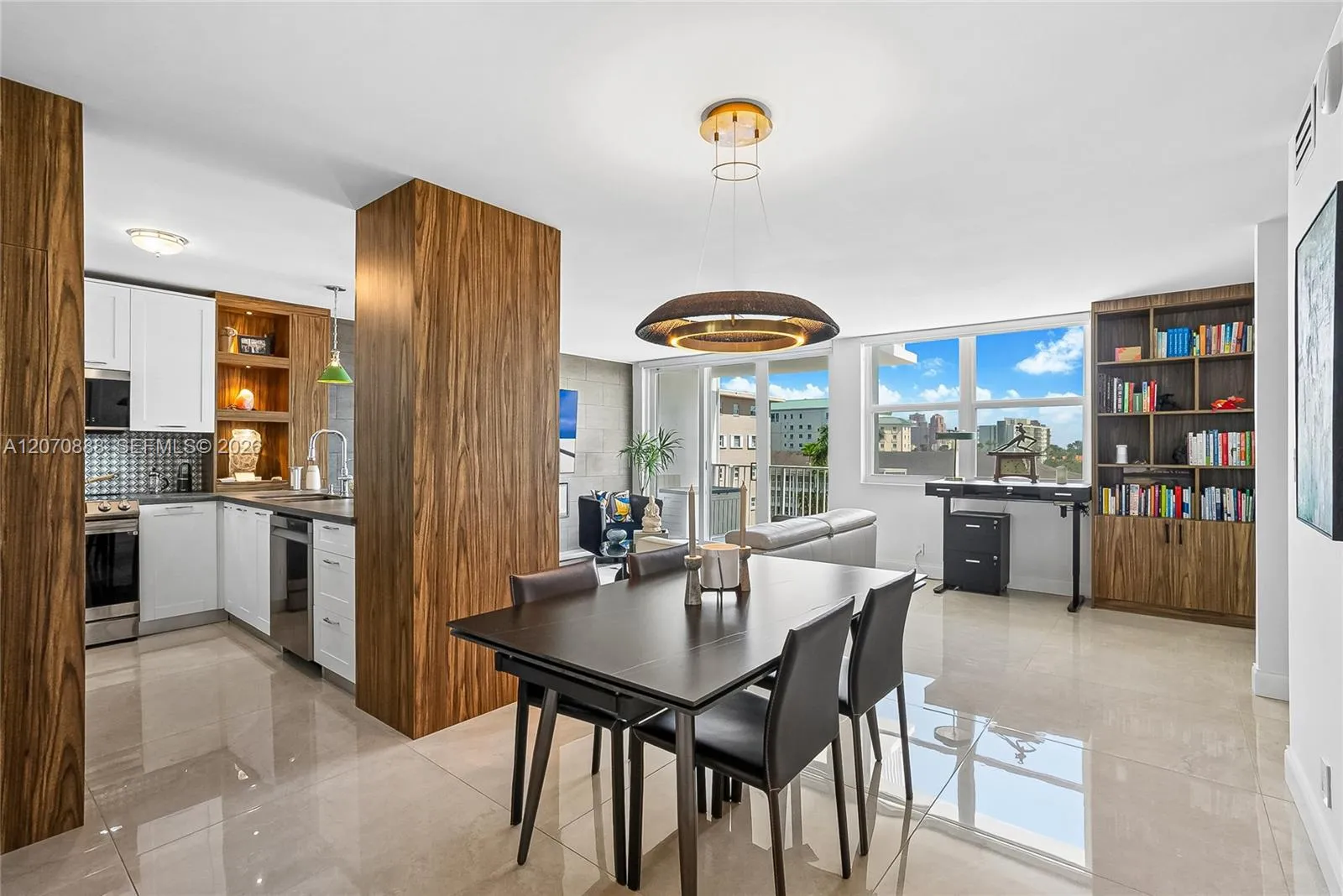 Foto de propiedad en 2881 NE 33rd Court 5G, Fort Lauderdale, FL 33306 Fort Lauderdale con MLS# 