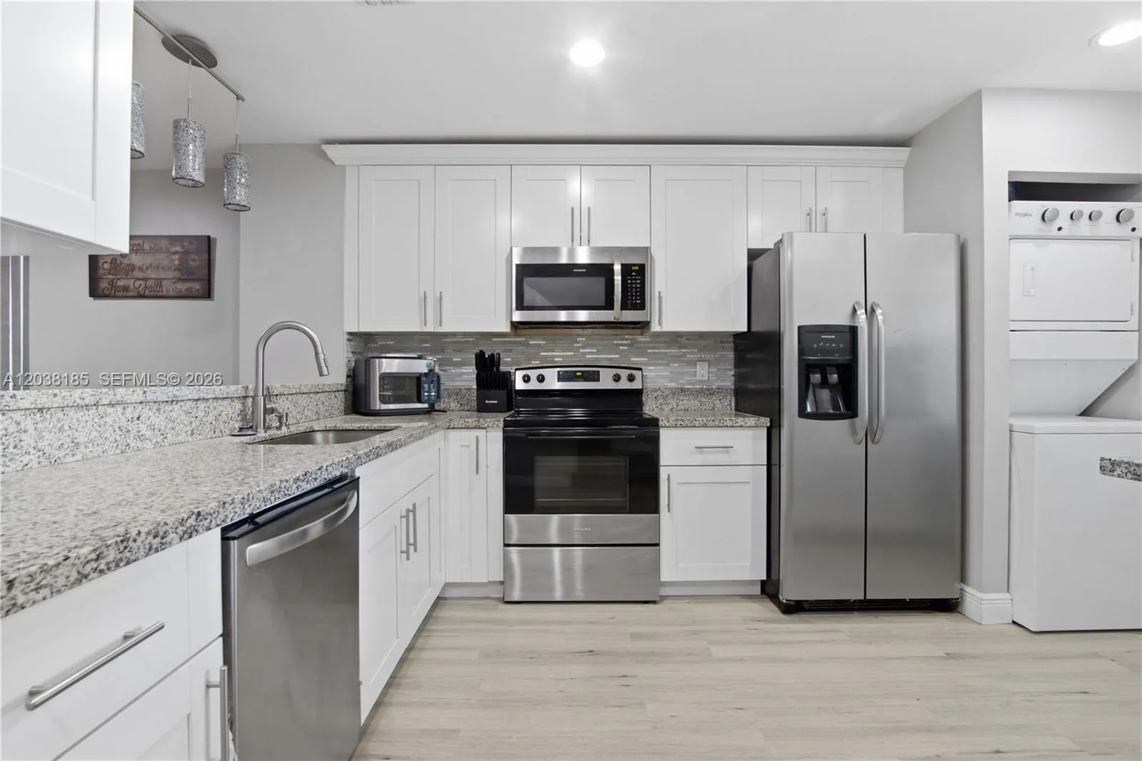 Foto de propiedad en 2882 Coral Springs Drive 2882, Coral Springs, FL 33065 Coral Springs con MLS# 