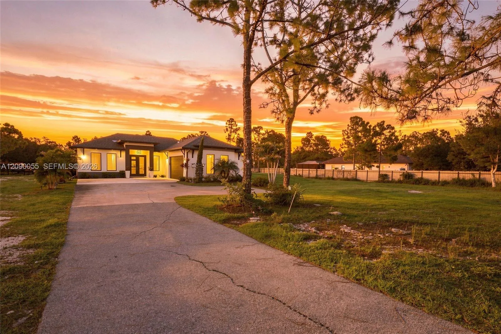 En Venta 2885 41st Avenue NE, FL 34120, FL 34120