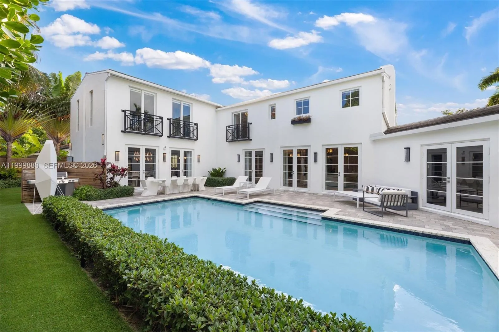 En Renta 2887 Pine Tree Drive, Miami Beach, FL 33140, Miami Beach, FL 33140