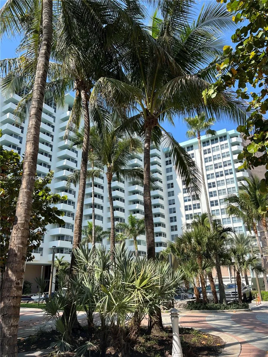 Foto de propiedad en 2899 Collins Avenue 610, Miami Beach, FL 33140 Miami Beach con MLS# 
