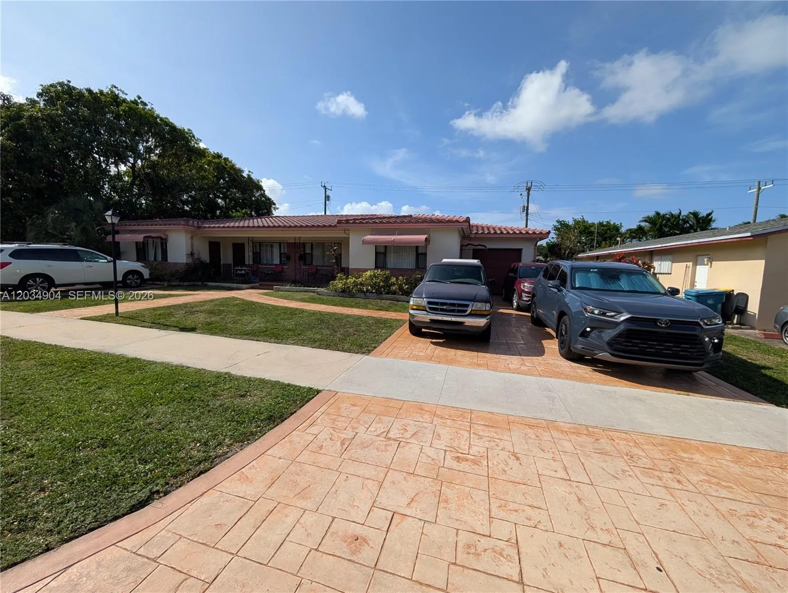 Foto de propiedad en 29-33 SE 4th, Dania Beach, FL 33004 Dania Beach con MLS# 