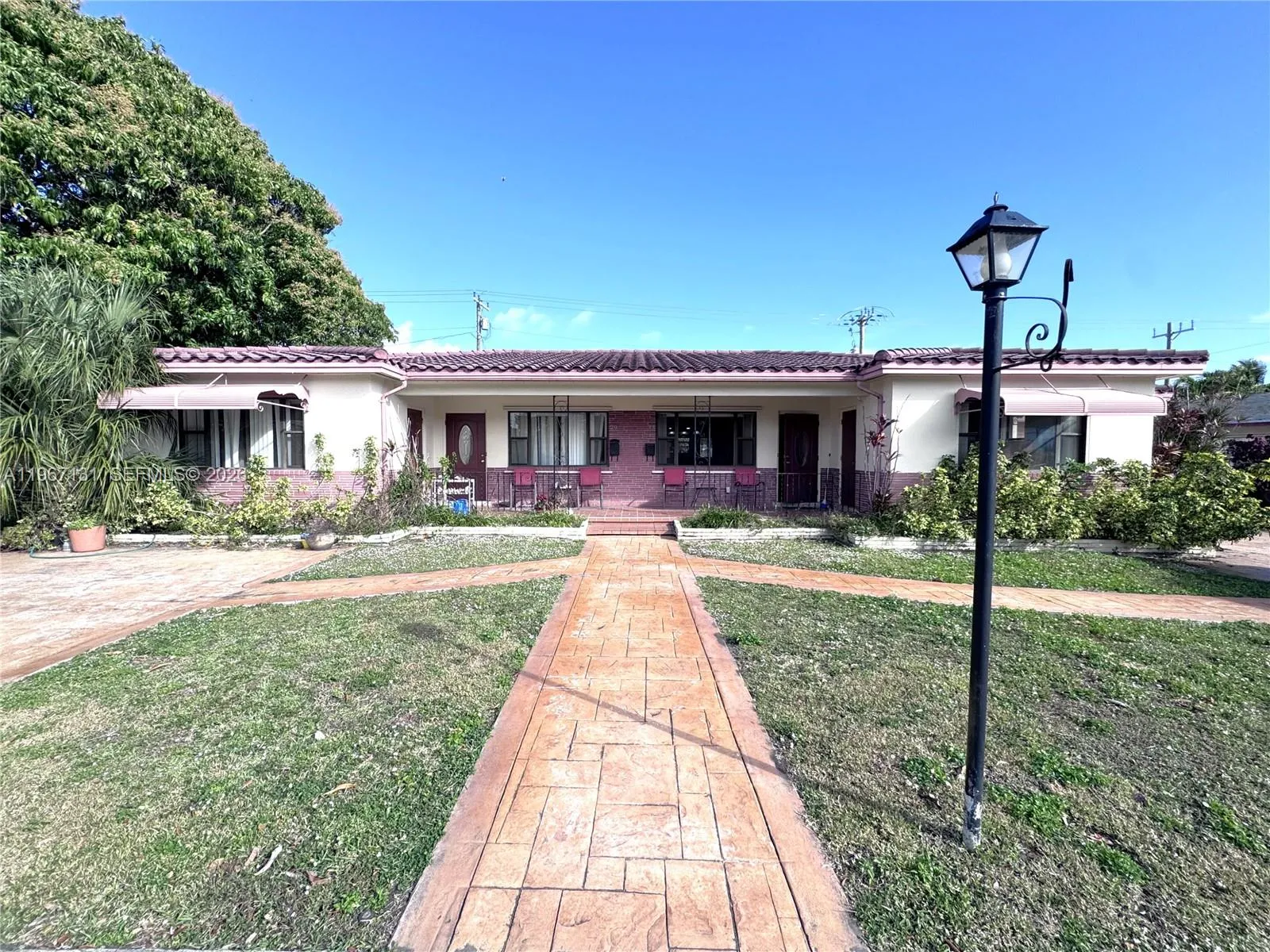 Vendido 29-33 SE 4th Street, Dania Beach, FL 33004, Dania Beach, FL 33004