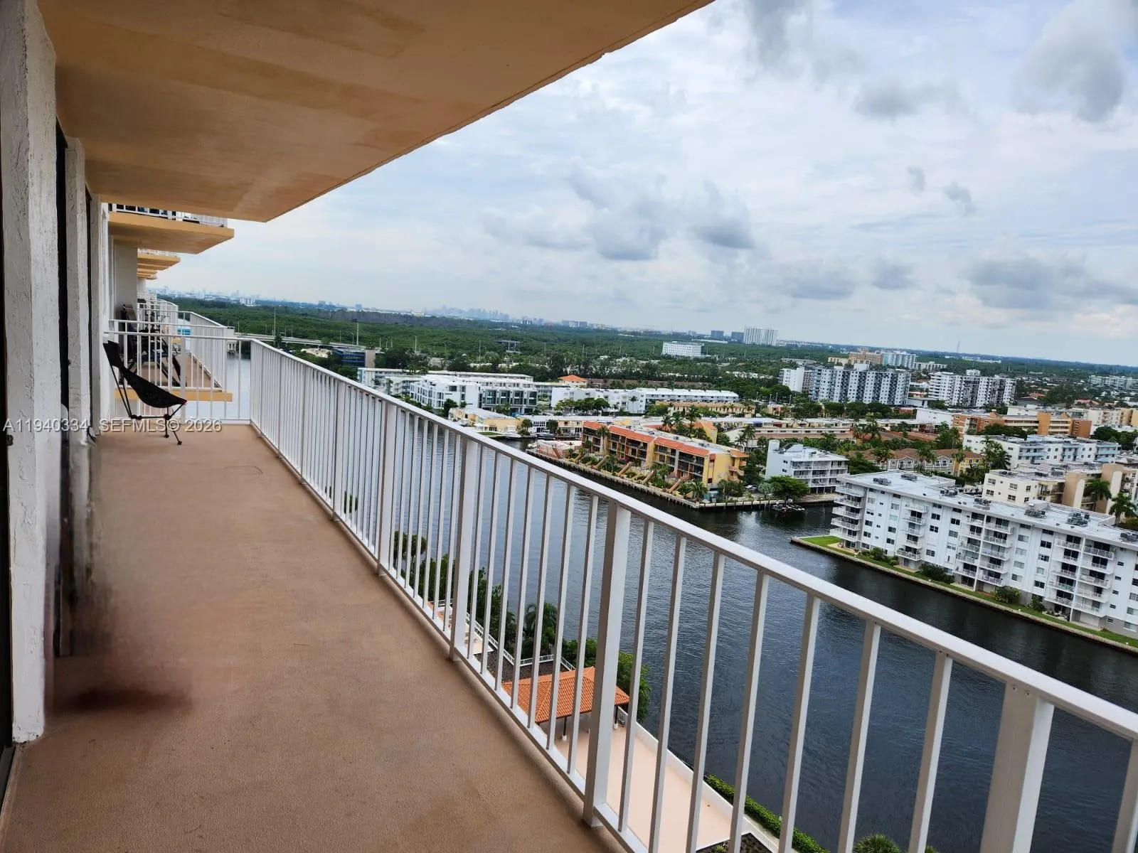 Foto de propiedad en 290 174th Street 1908, Sunny Isles Beach, FL 33160 Sunny Isles Beach con MLS# 