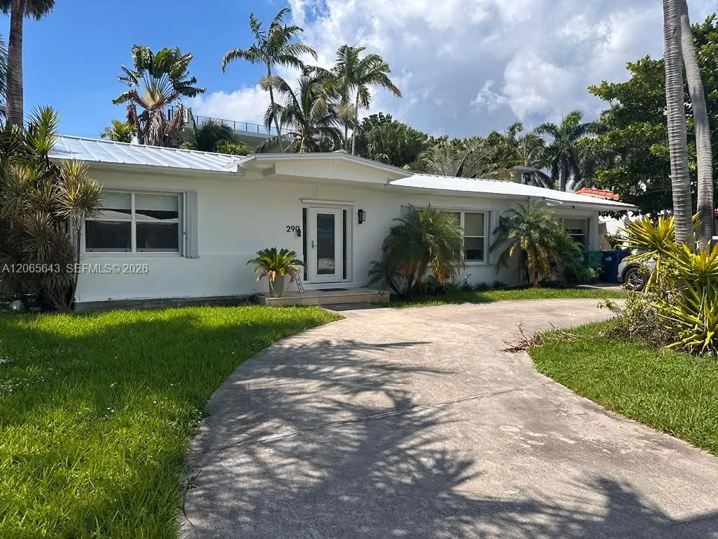 Foto de propiedad en 290 191st Street 0, Sunny Isles Beach, FL 33160 Sunny Isles Beach con MLS# 