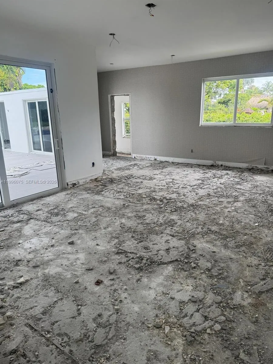 Foto de propiedad en 290 NW 125th Avenue, Miami, FL 33182 Miami con MLS# 