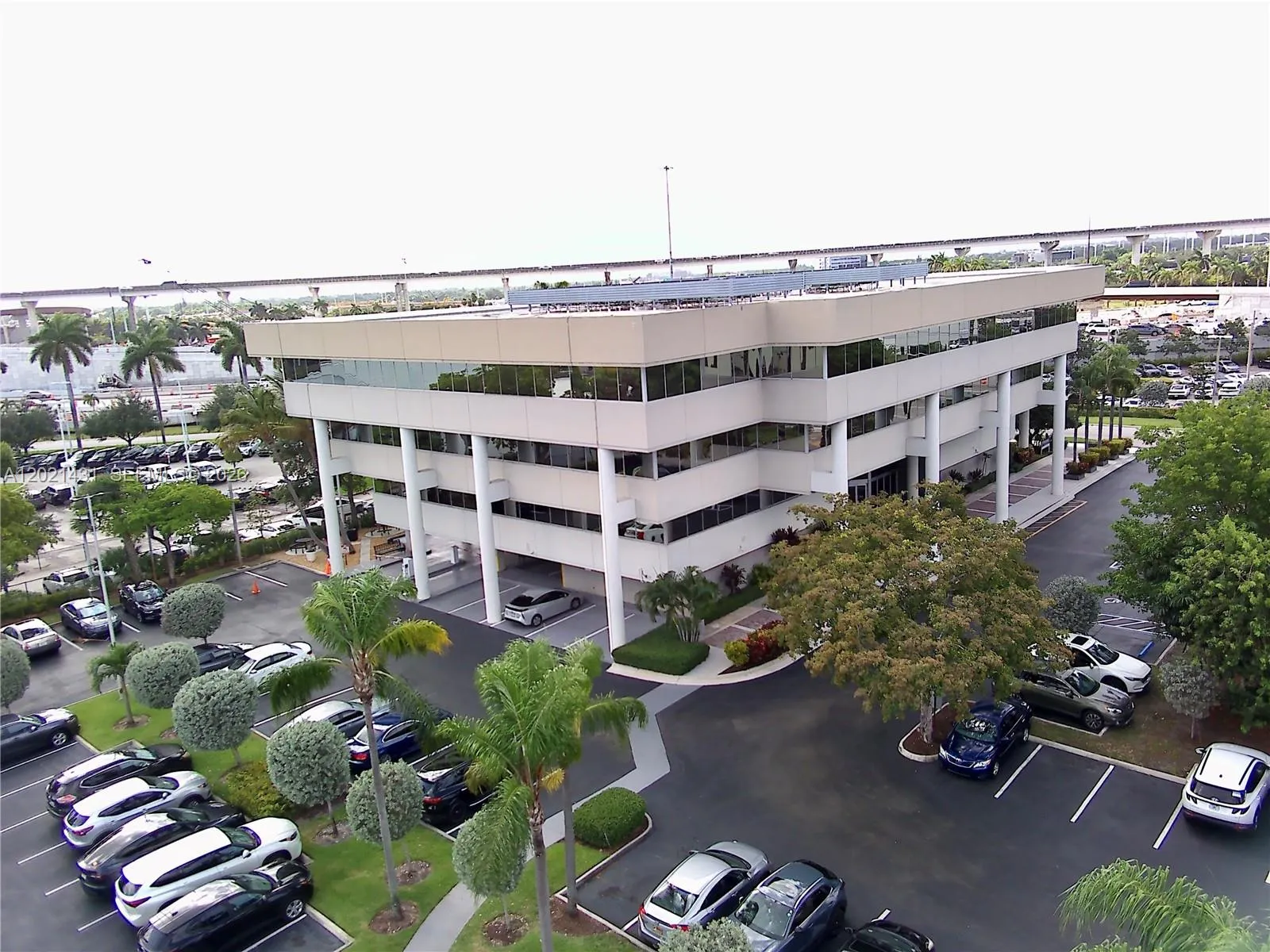 Foto de propiedad en 290 NW 165th Street PH-2, Miami, FL 33169 Miami con MLS# 