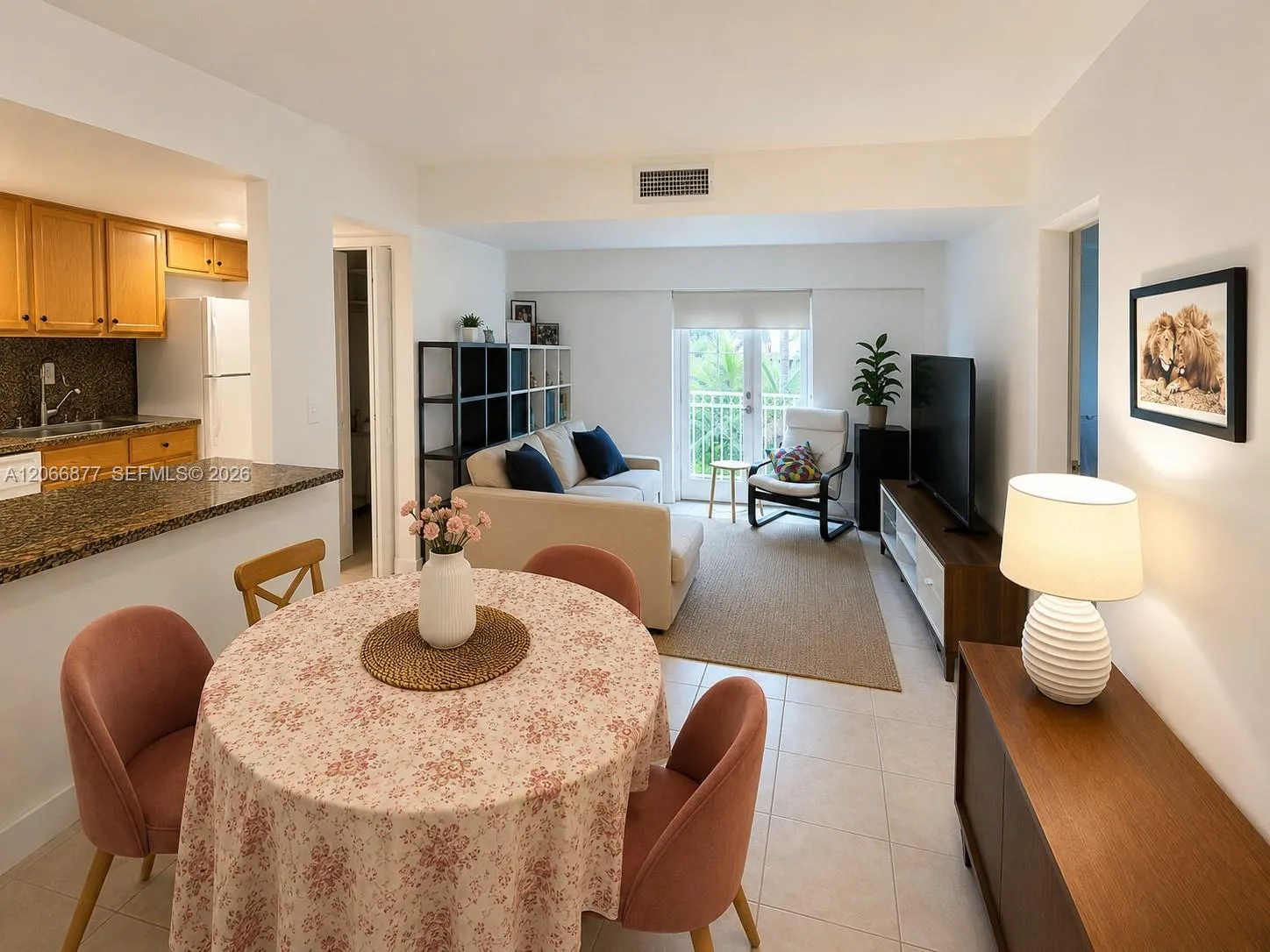 Foto de propiedad en 290 Sunrise Drive 205, Key Biscayne, FL 33149 Key Biscayne con MLS#