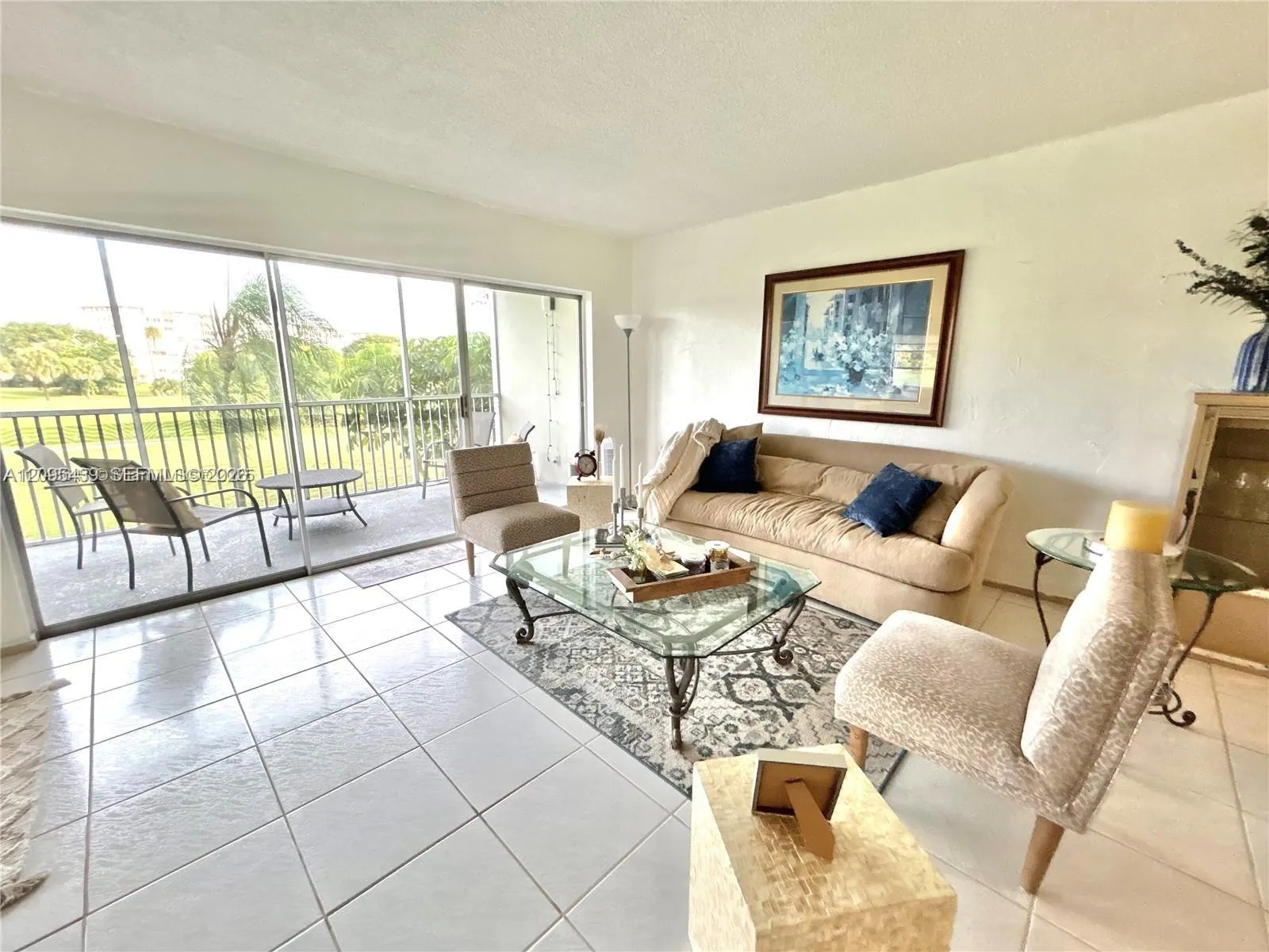 En Venta 2900 N Palm Aire Drive 210, Pompano Beach, FL 33069, Pompano Beach, FL 33069