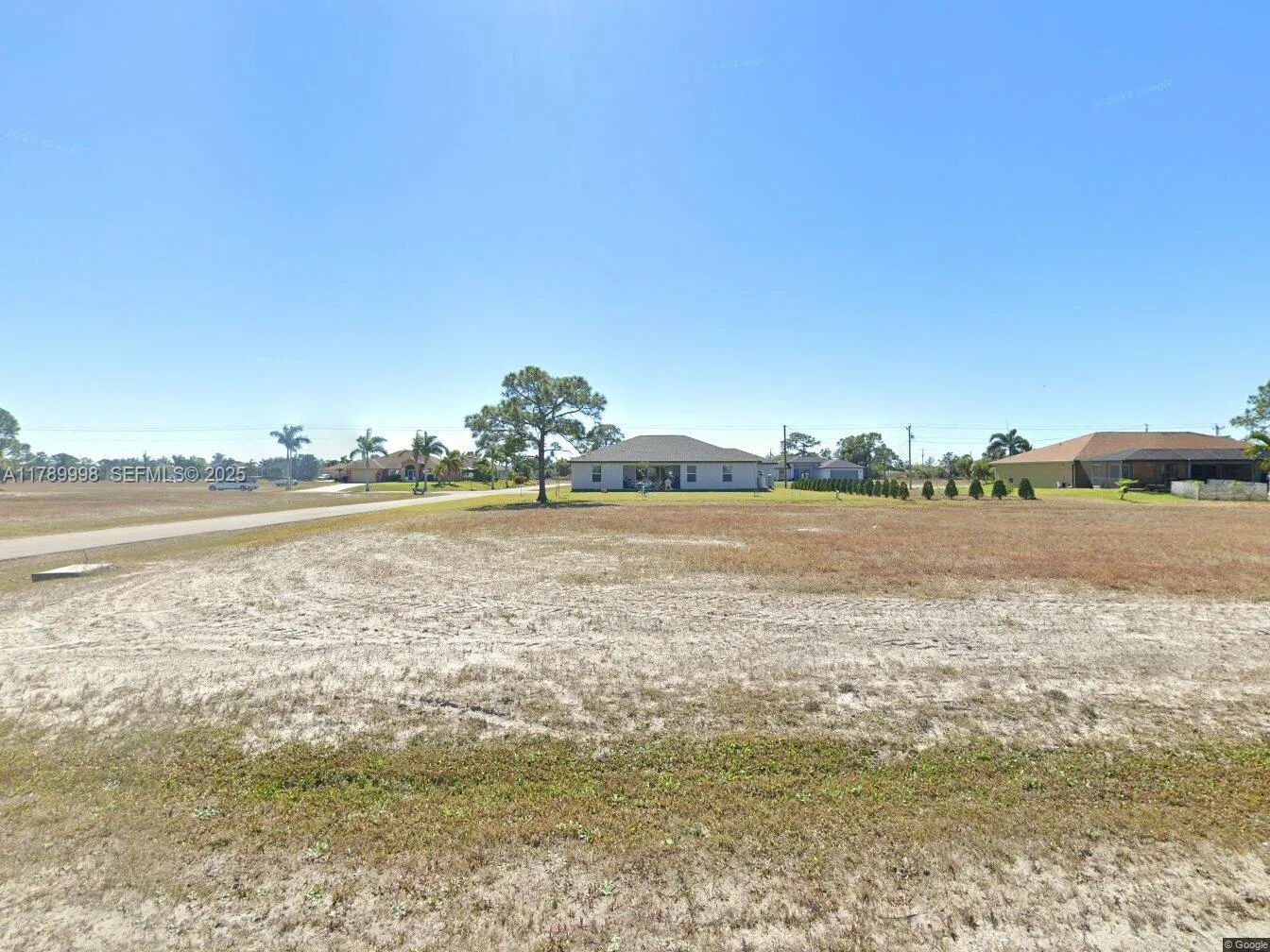En Venta 2900 NW 27th Street, Cape Coral, FL 33993, Cape Coral, FL 33993