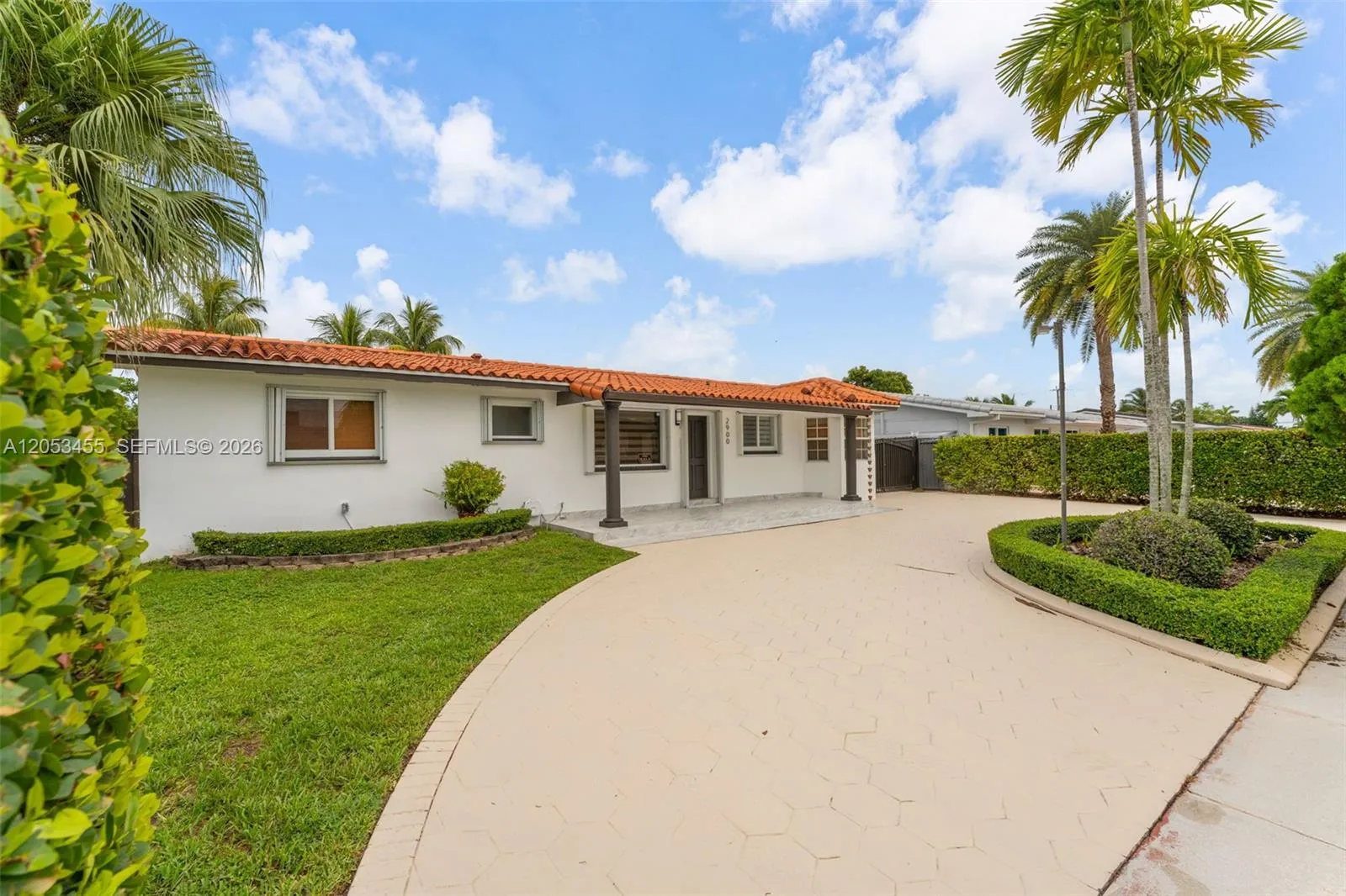 Foto de propiedad en 2900 SW 98th Avenue, Miami, FL 33165 Miami con MLS# 