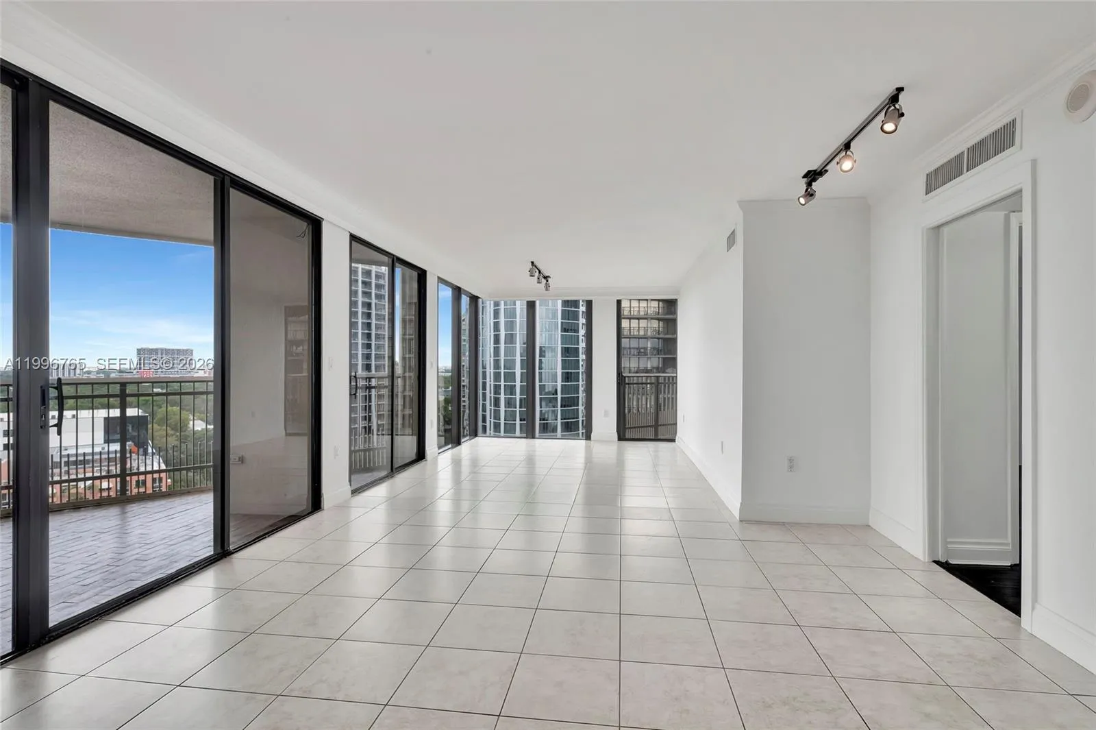 Foto de propiedad en 2901 S Bayshore Drive 16G, Miami, FL 33133 Miami con MLS#