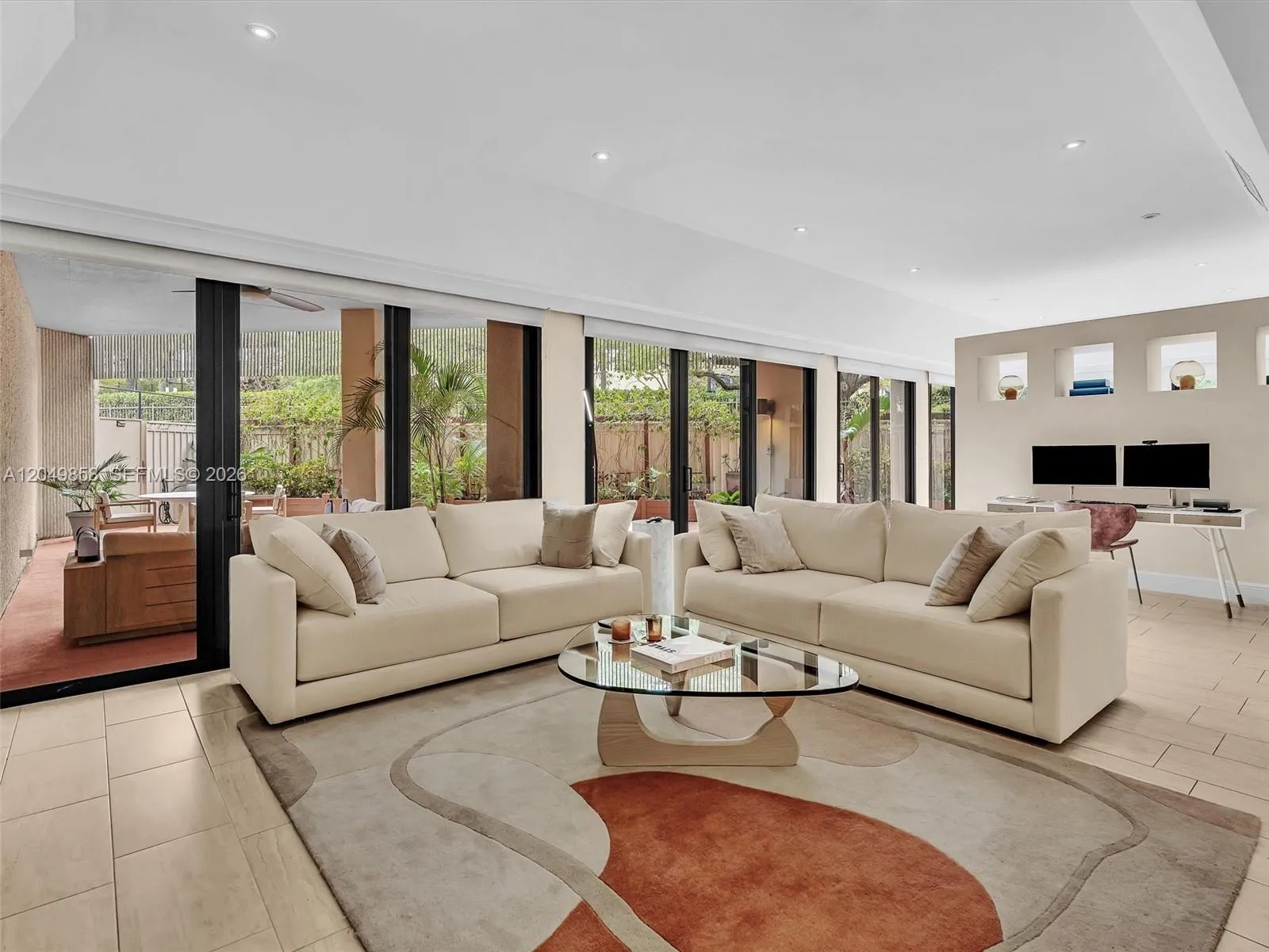 Foto de propiedad en 2901 S Bayshore Drive 1G, Miami, FL 33133 Miami con MLS# 