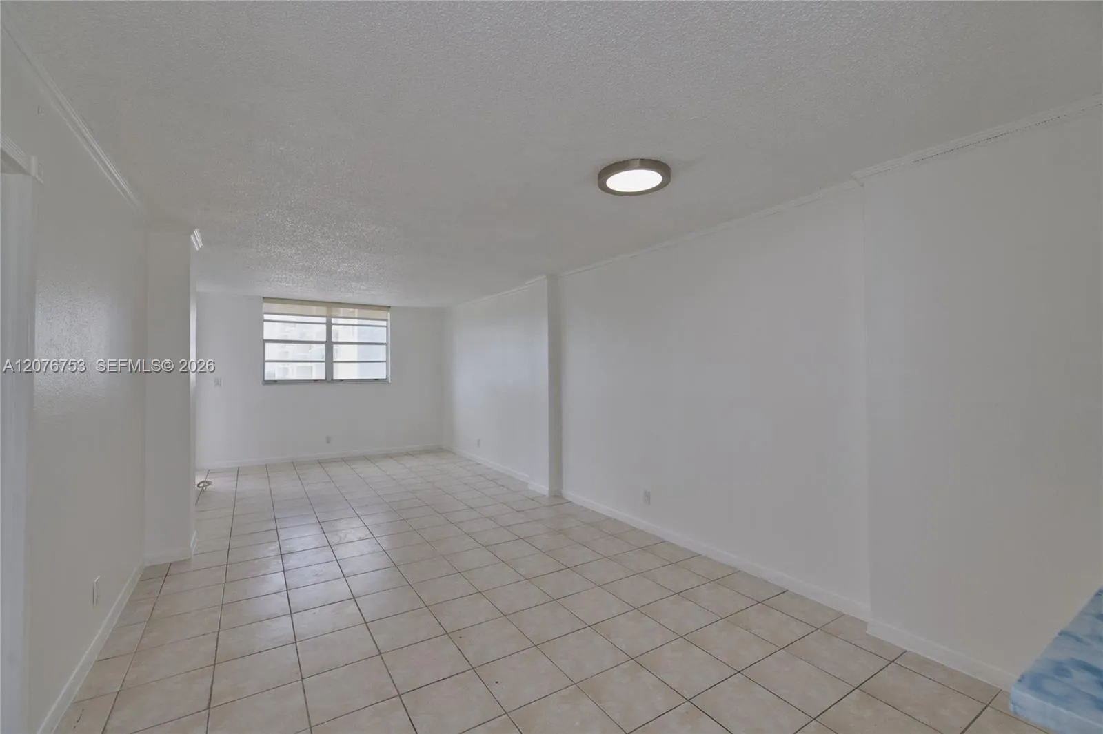 Foto de propiedad en 2903 N Miami Beach Boulevard 806, North Miami Beach, FL 33160 North Miami Beach con MLS# 