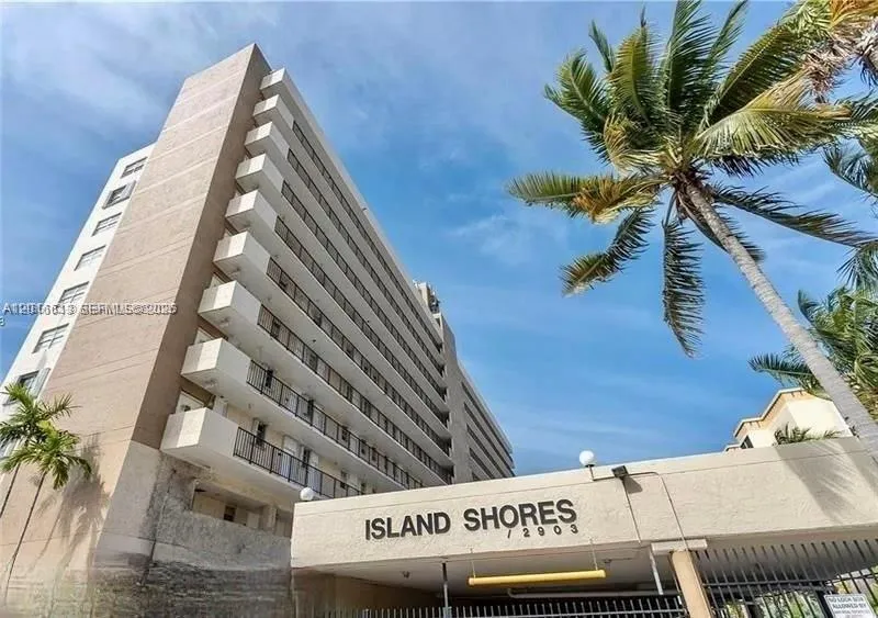 Foto de propiedad en 2903 N Miami Beach Boulevard 906, North Miami Beach, FL 33160 North Miami Beach con MLS# 
