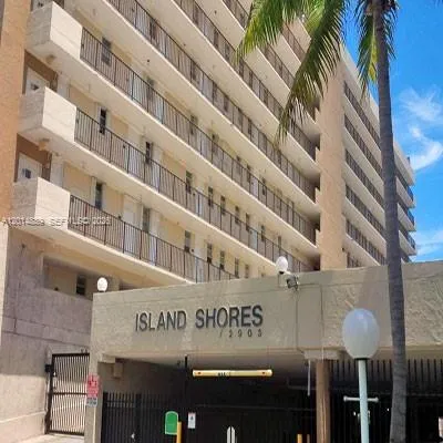 Foto de propiedad en 2903 NE 163rd Street 506, North Miami Beach, FL 33160 North Miami Beach con MLS# 