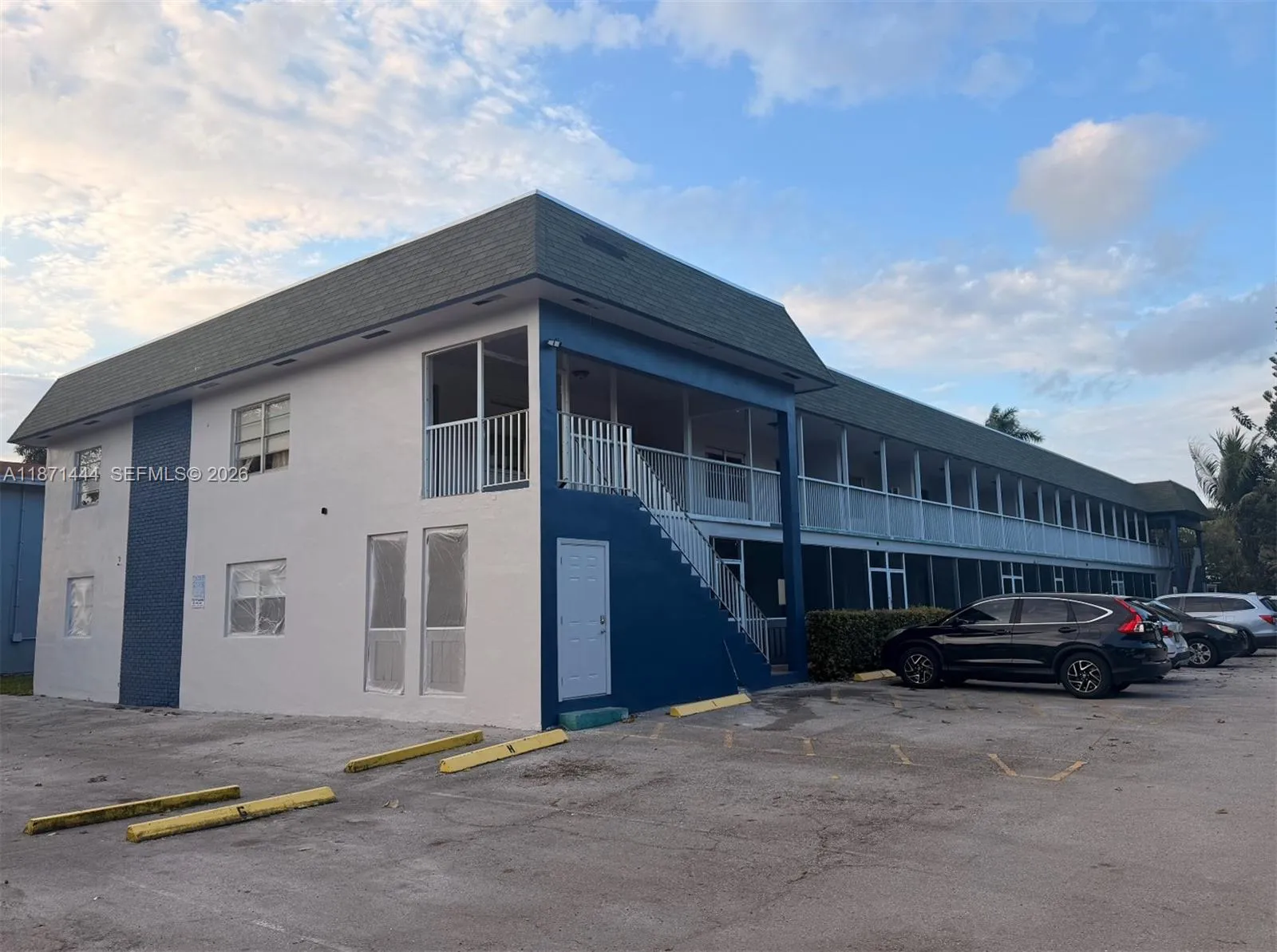 Foto de propiedad en 2905 Pierce Street 17, Hollywood, FL 33020 Hollywood con MLS# 