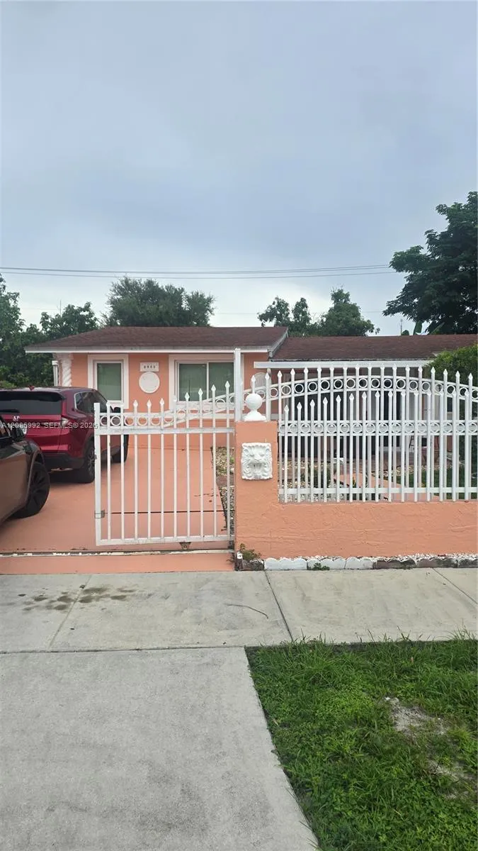 En Venta 2911 NW 163rd Street, Miami Gardens, FL 33054, Miami Gardens, FL 33054