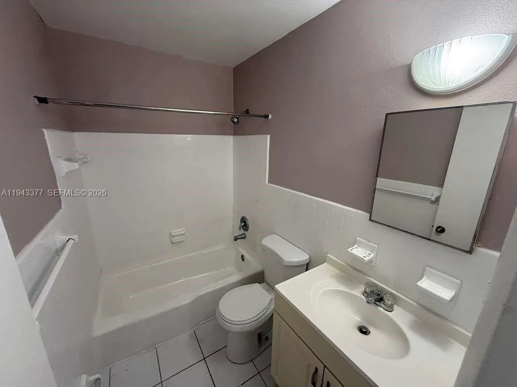 Foto de propiedad en 2916 Funston Street 53A, Hollywood, FL 33020 Hollywood con MLS# 