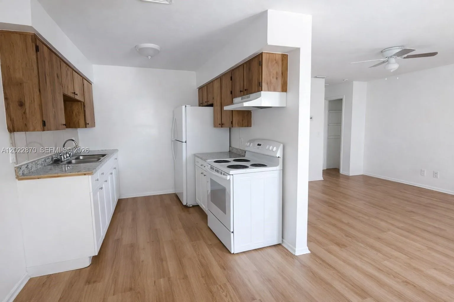 Foto de propiedad en 2919 Jackson Street 2, Fort Myers, FL 33901 Fort Myers con MLS# 