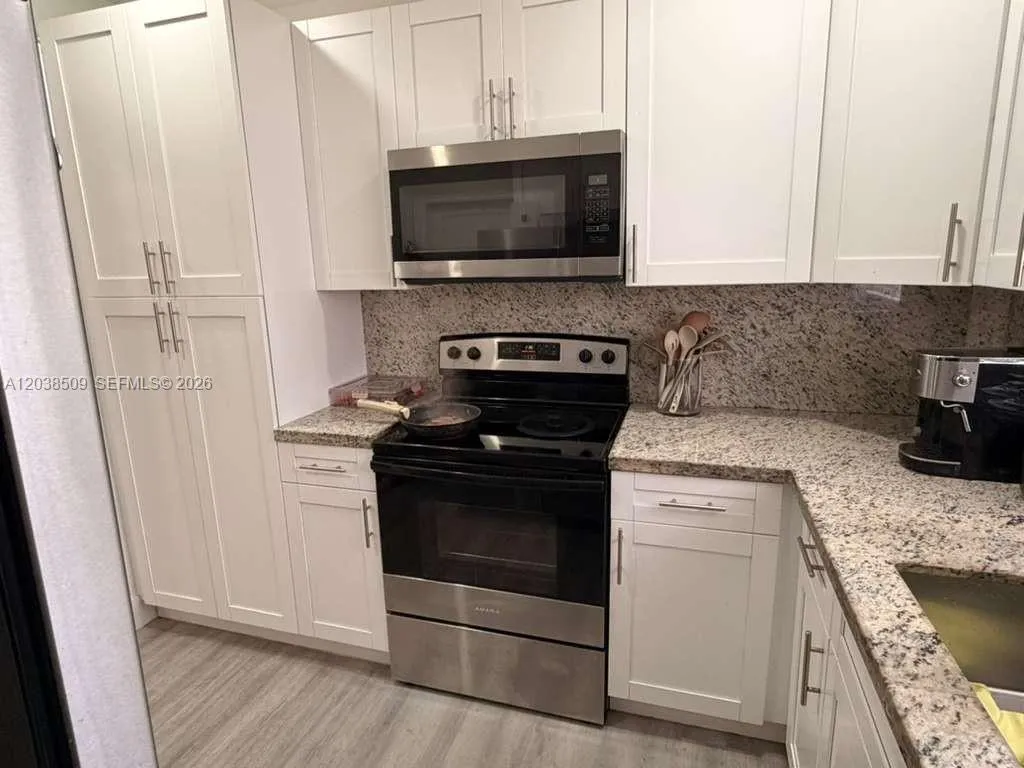 En Renta 2920 SW 15th Street, Miami, FL 33145, Miami, FL 33145