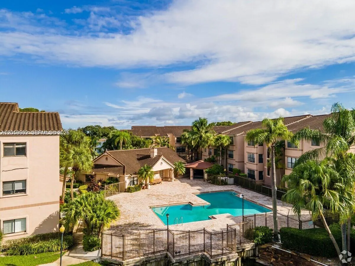 Foto de propiedad en 2926 S University Drive 6306, Davie, FL 33328 Davie con MLS# 
