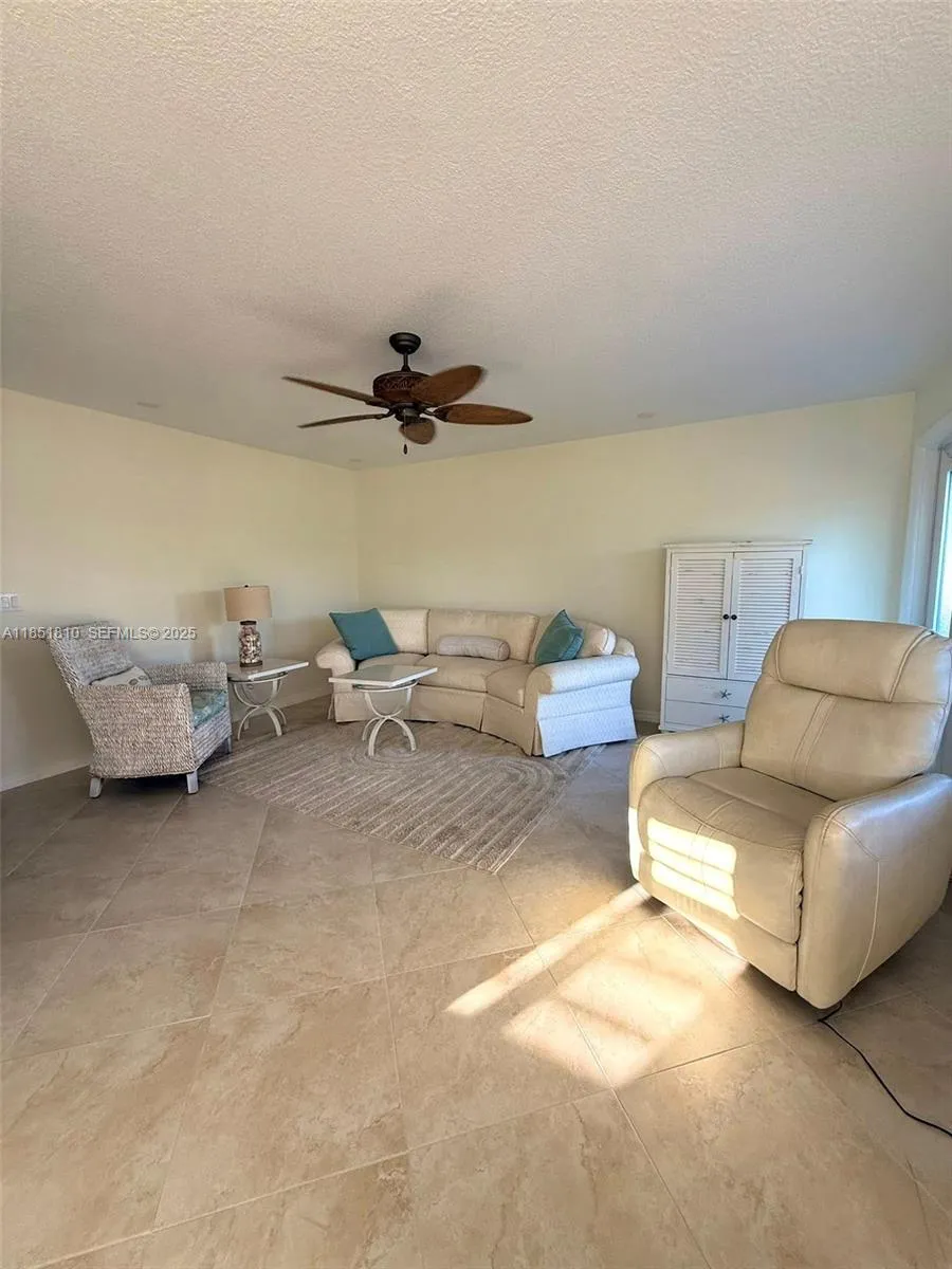 En Venta 2929 SE Ocean Boulevard 143-10, Stuart, FL 34996, Stuart, FL 34996