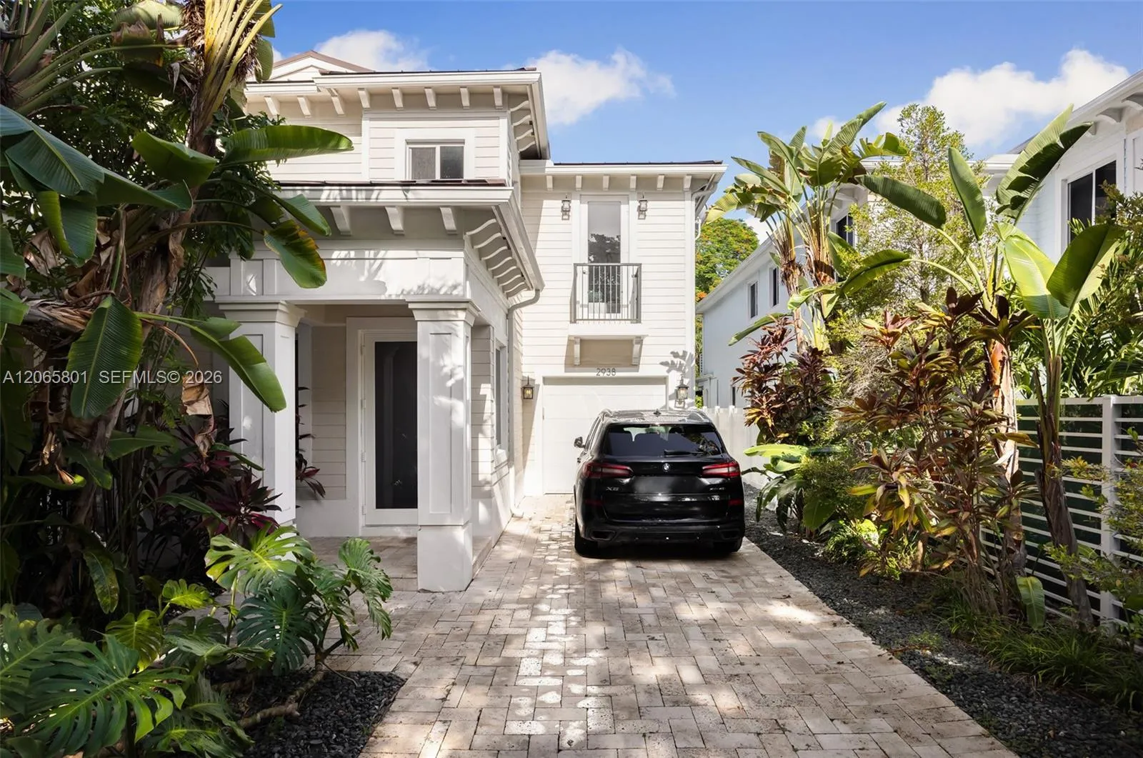 Foto de propiedad en 2938 Catalina Street, Coconut Grove, FL 33133 Coconut Grove con MLS# 