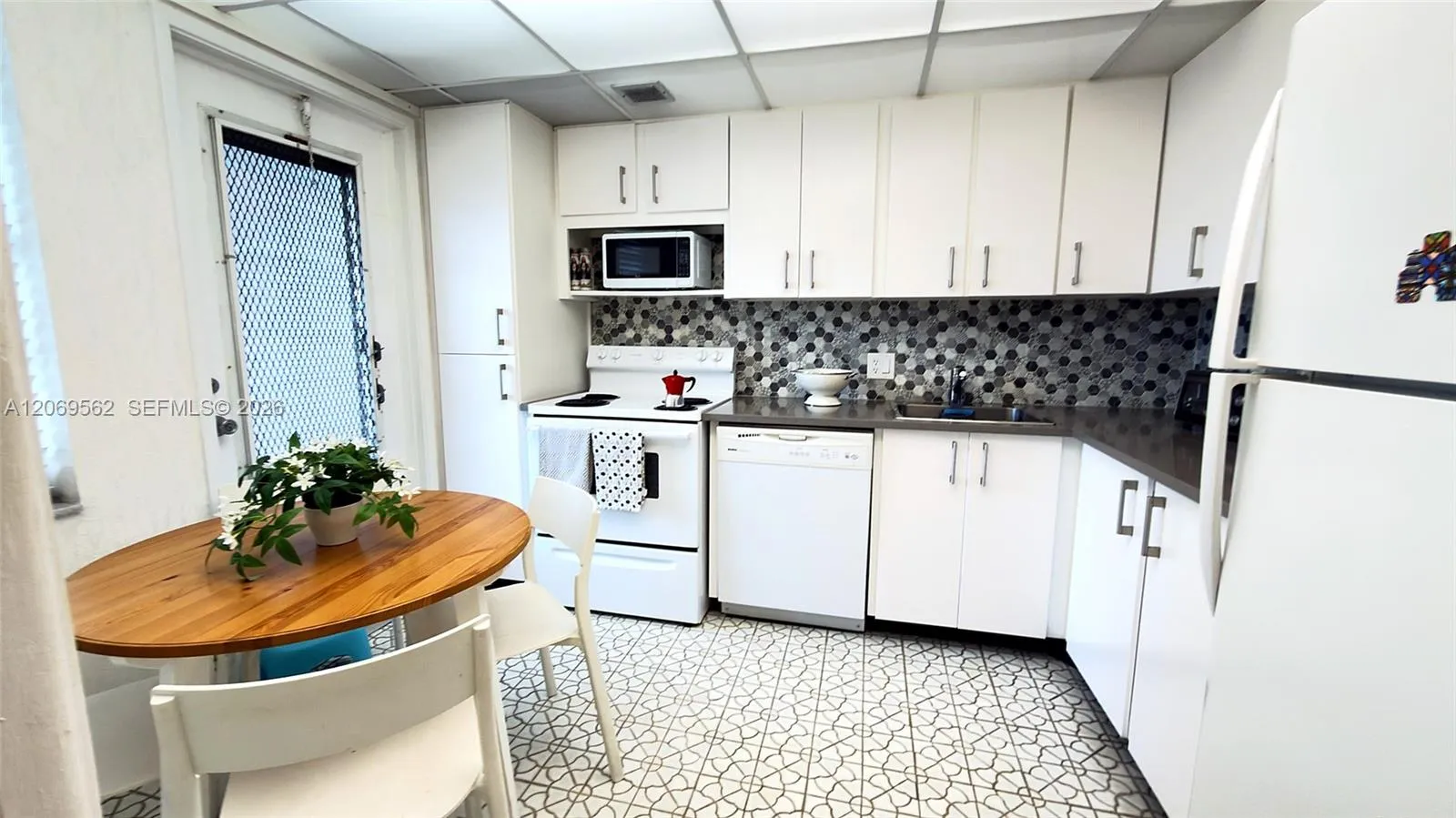 En Venta 2950 N Palm Aire Drive 605, Pompano Beach, FL 33069, Pompano Beach, FL 33069