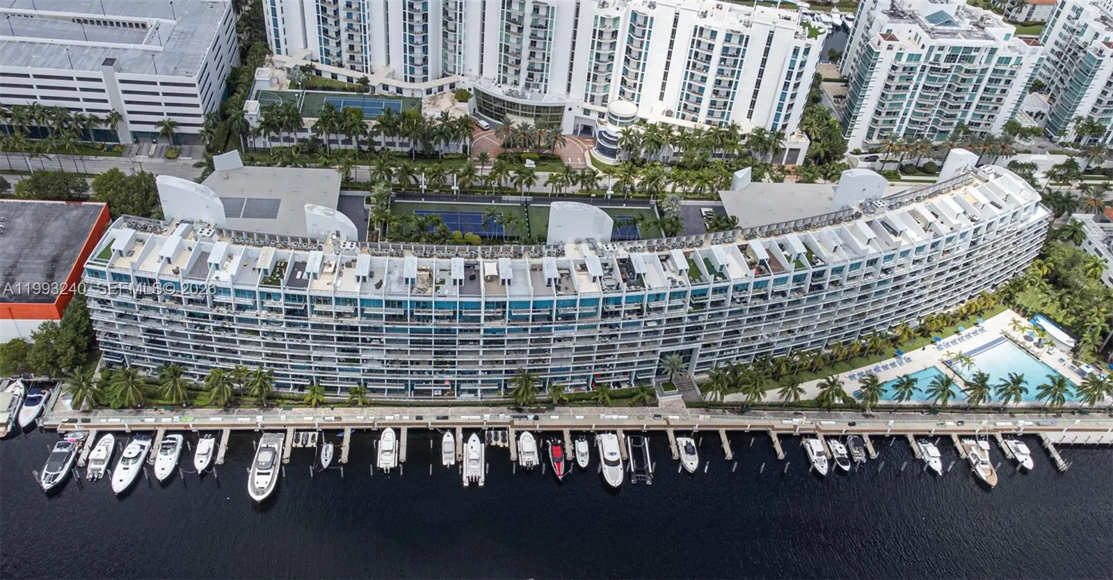 En Venta 2950 NE 188th Street 139, Aventura, FL 33180, Aventura, FL 33180