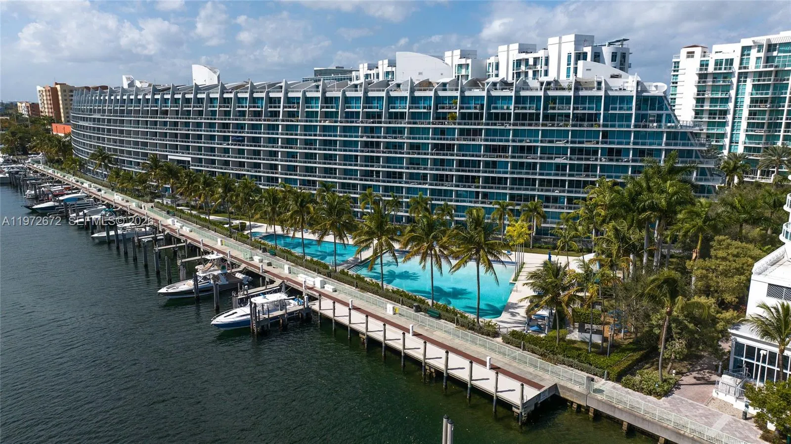 Foto de propiedad en 2950 NE 188th Street 534, Aventura, FL 33180 Aventura con MLS# 