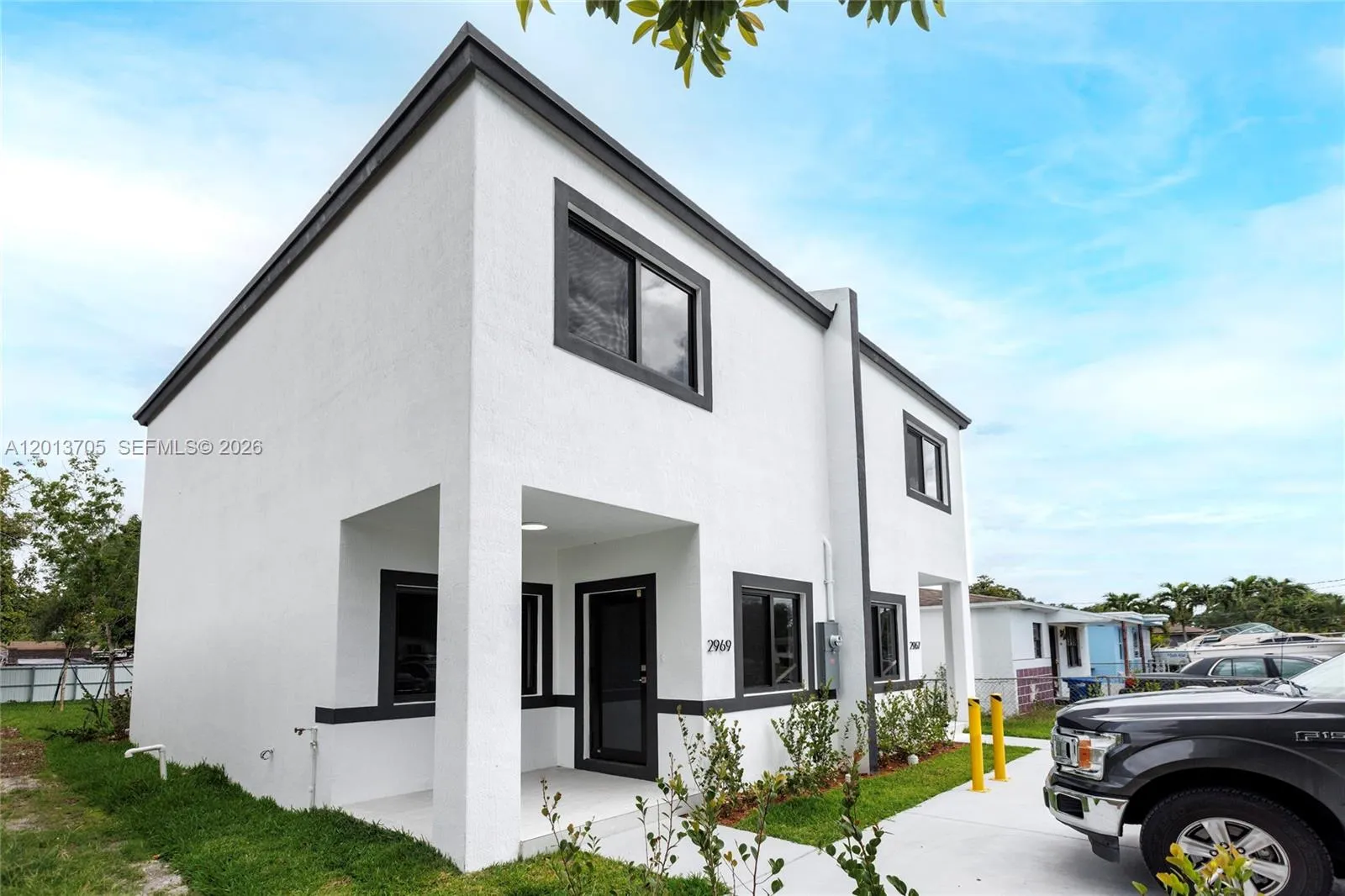 Foto de propiedad en 2969 NW 59 Street, Miami, FL 33142 Miami con MLS# 