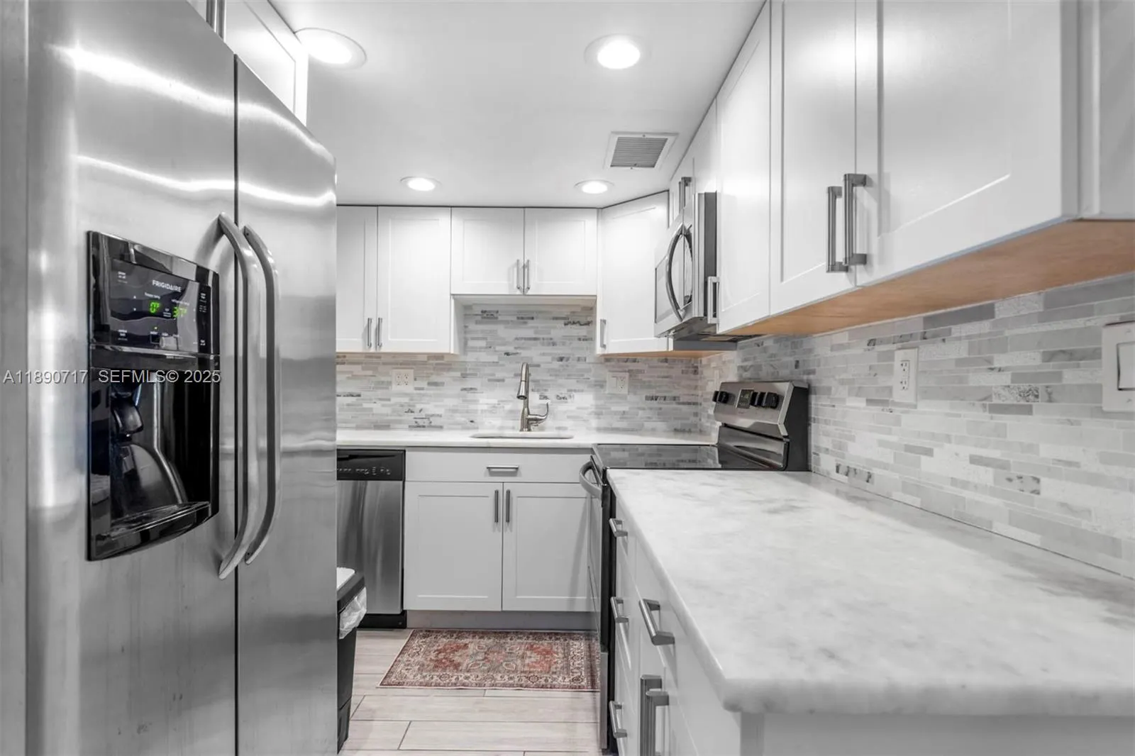 Foto de propiedad en 2970 NE 16th Avenue 208, Oakland Park, FL 33334 Oakland Park con MLS# 