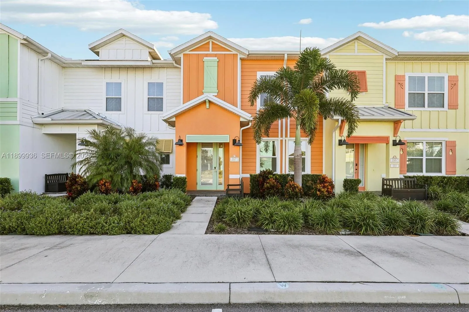 Foto de propiedad en 2971 Castaway Lane, Kissimmee, FL 34747 Kissimmee con MLS# 