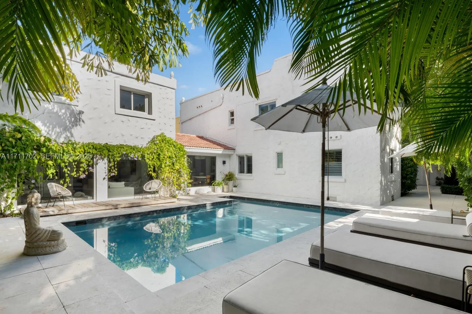 Foto de propiedad en 2974 Old Alton Road, Miami Beach, FL 33140 Miami Beach con MLS# 