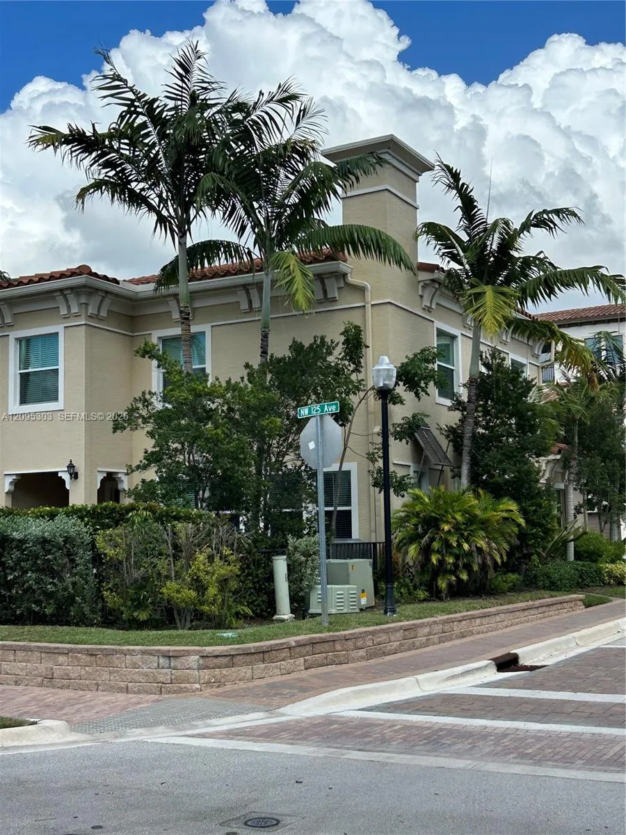 En Renta 2979 NW 124th Way, Sunrise, FL 33323, Sunrise, FL 33323