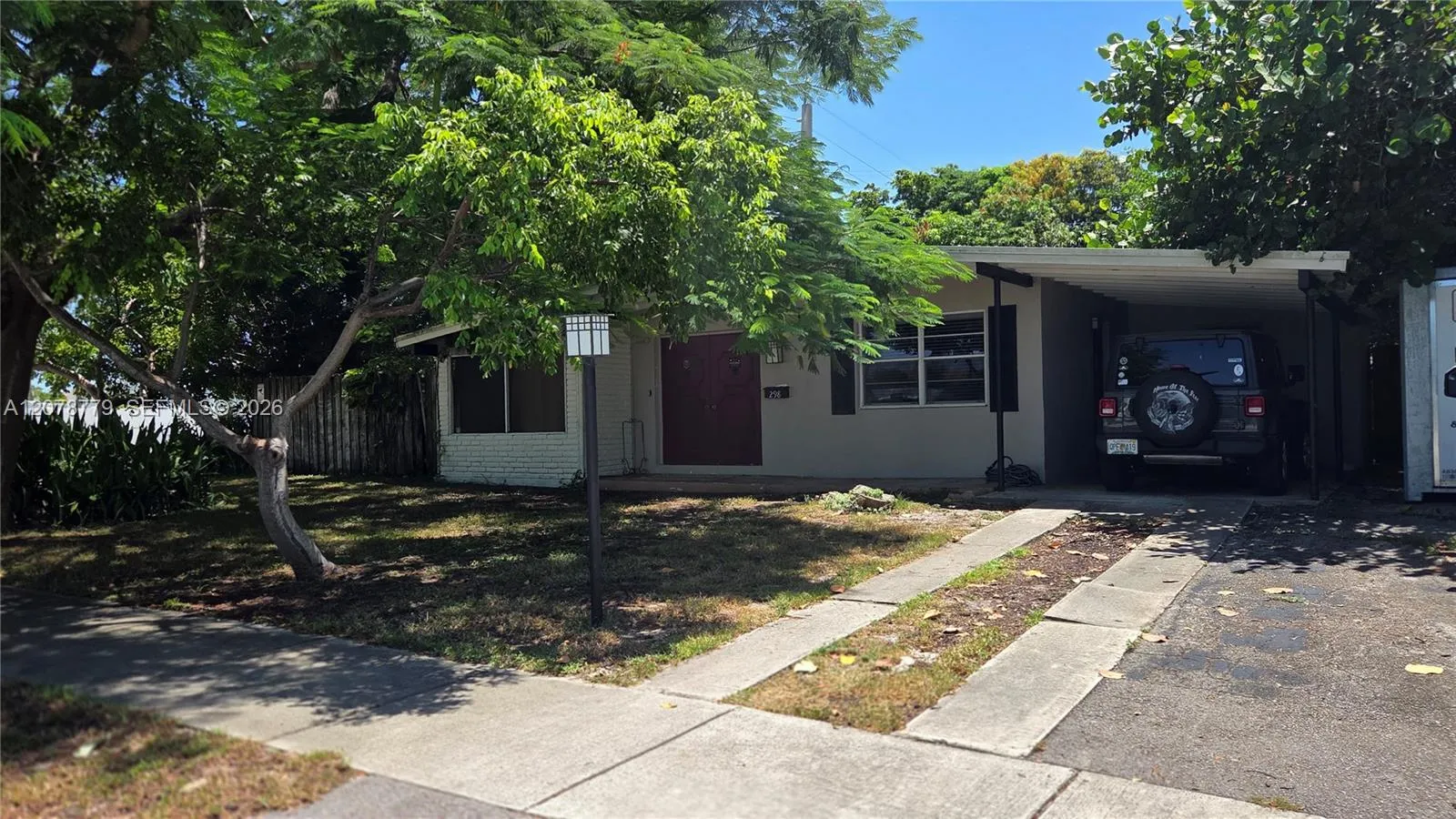 Foto de propiedad en 298 NE 46th Street, Deerfield Beach, FL 33064 Deerfield Beach con MLS# 
