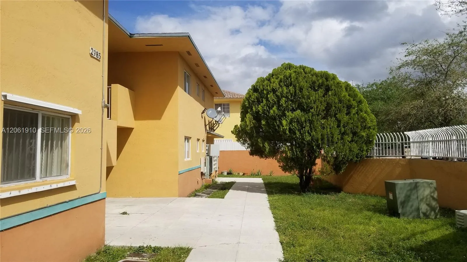 En Renta 2985 W 80th Street 202, Hialeah, FL 33018, Hialeah, FL 33018