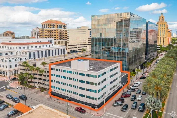 Foto de propiedad en 299 Alhambra Circle 317, Coral Gables, FL 33134 Coral Gables con MLS# 