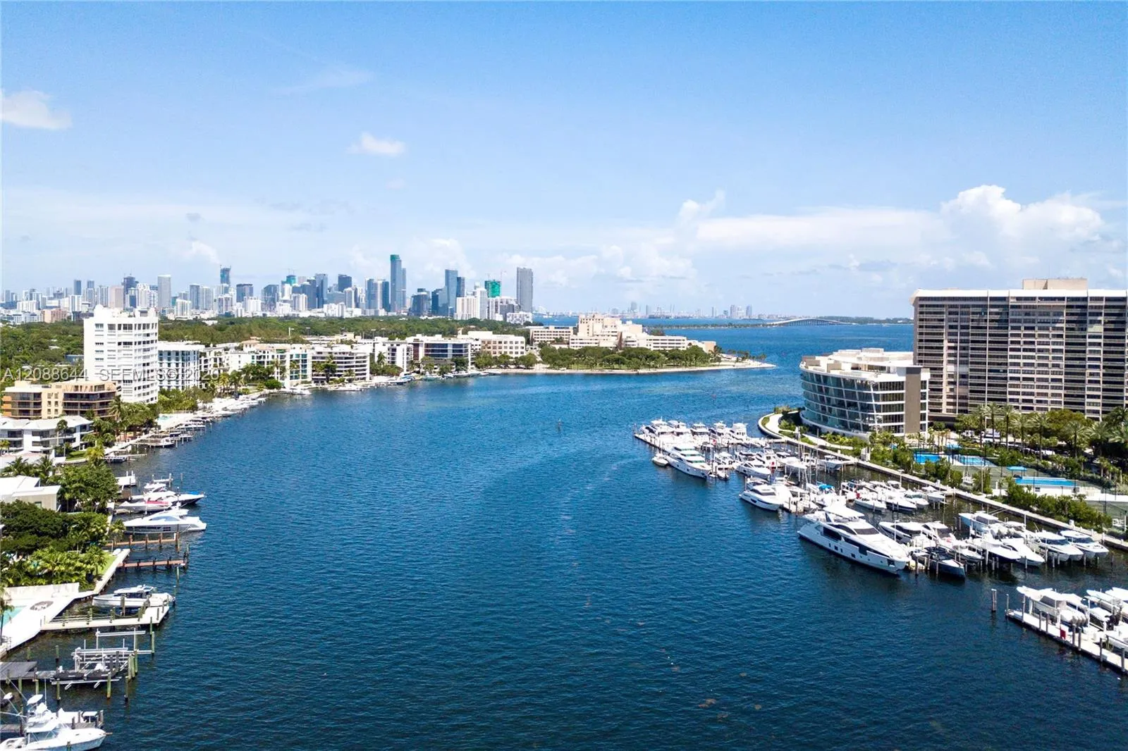 En Venta 3 Grove Isle Drive CPH08, Miami, FL 33133, Miami, FL 33133