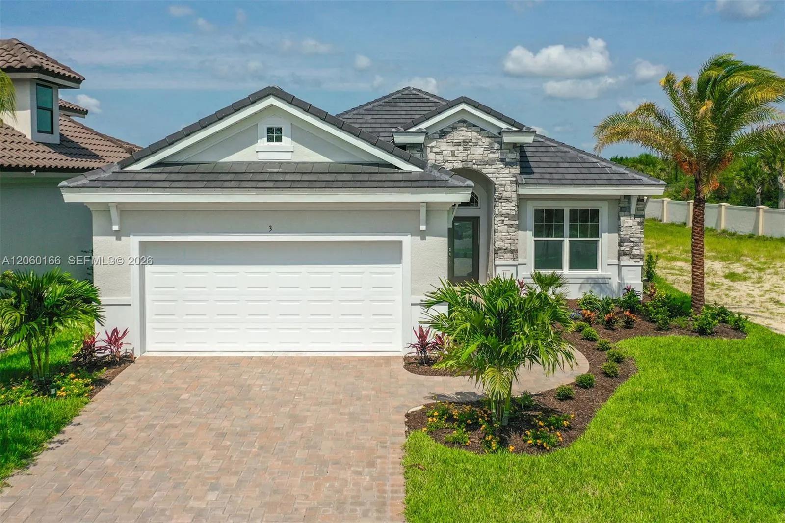 Foto de propiedad en 3 Rio Vista Drive, Palm Coast, FL 32137 Palm Coast con MLS# 
