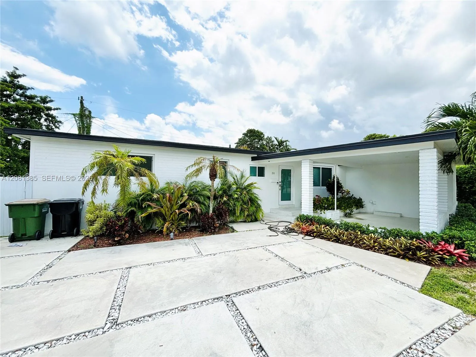 En Renta 30 NE 125th Street, North Miami, FL 33161, North Miami, FL 33161