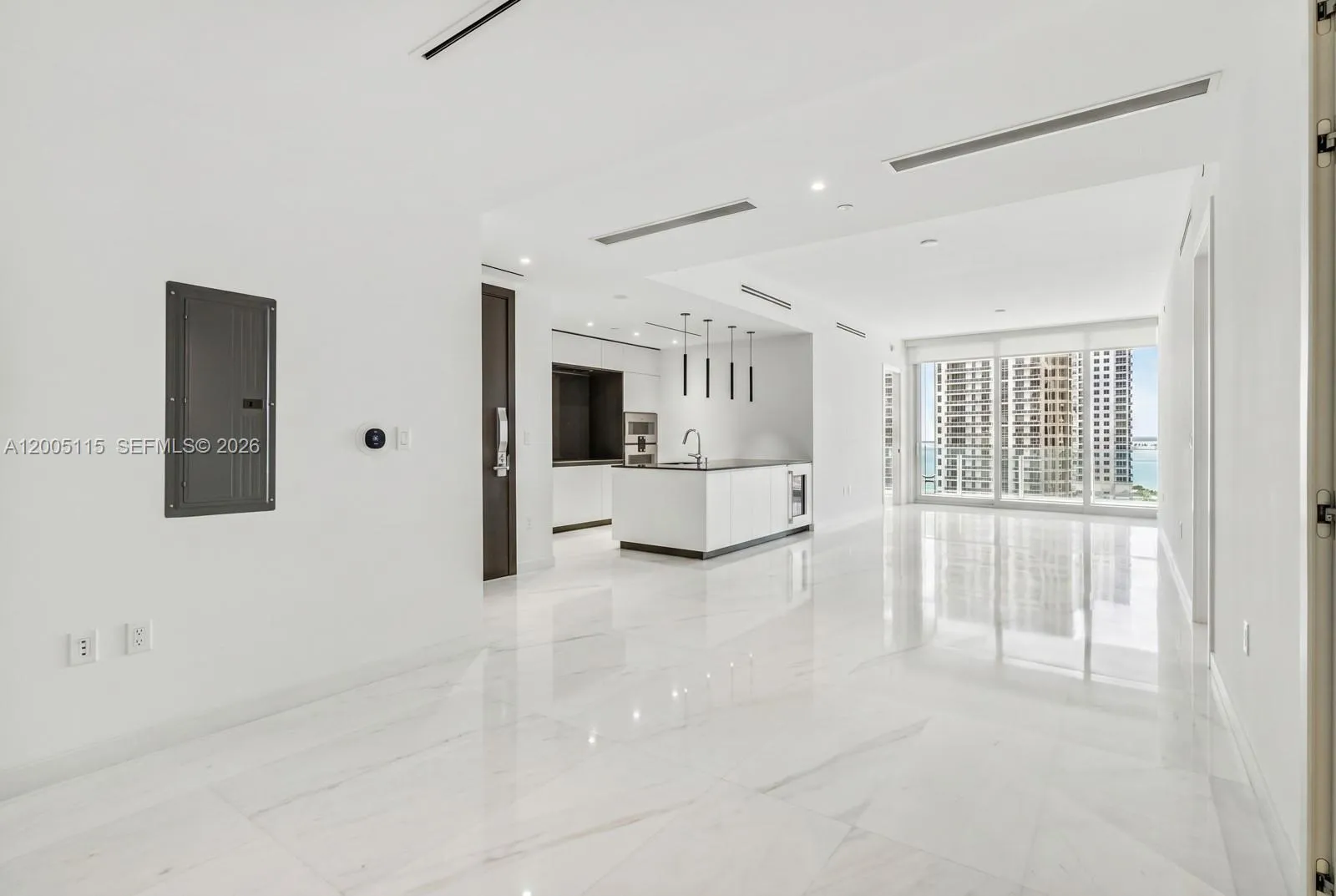 Foto de propiedad en 300 Biscayne Blvd Way 1002, Miami, FL 33131 Miami con MLS#