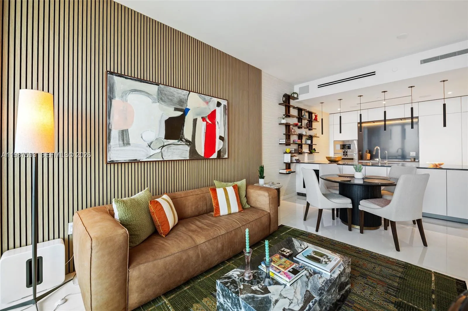 Foto de propiedad en 300 Biscayne Blvd Way 2106, Miami, FL 33131 Miami con MLS# 