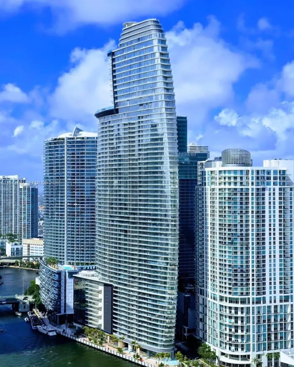 Foto de propiedad en 300 Biscayne Blvd Way 3403, Miami, FL 33131 Miami con MLS# 