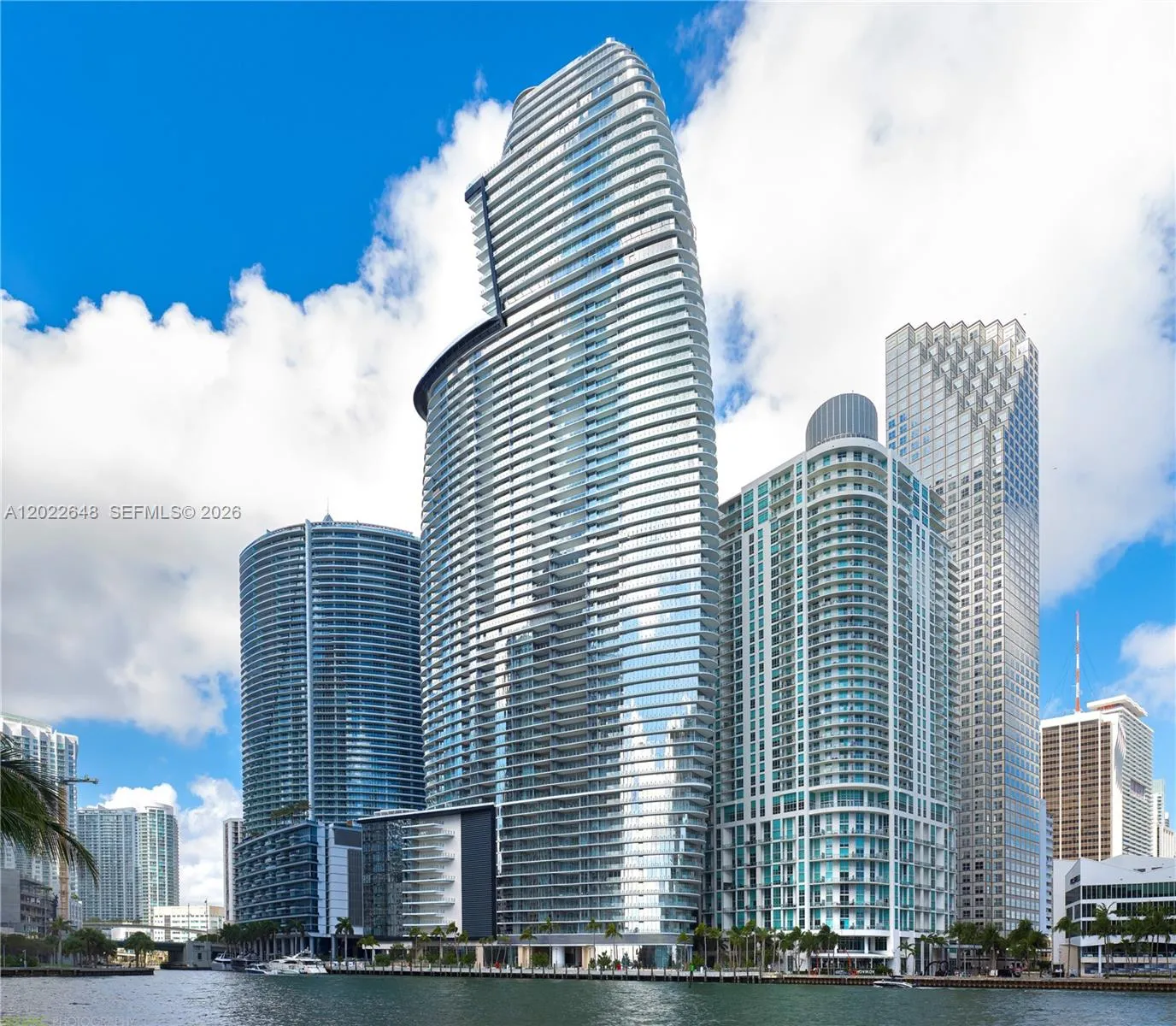 Foto de propiedad en 300 Biscayne Blvd Way 3604, Miami, FL 33131 Miami con MLS# 