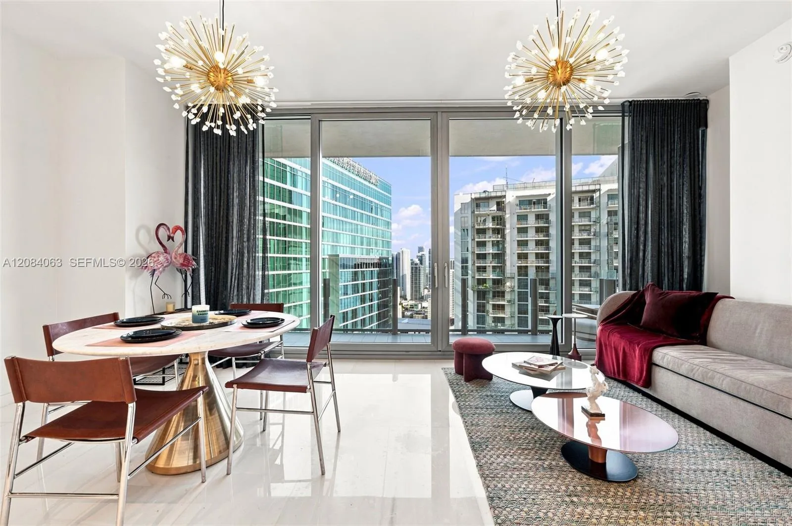 Foto de propiedad en 300 Biscayne Blvd Way 3908, Miami, FL 33131 Miami con MLS#
