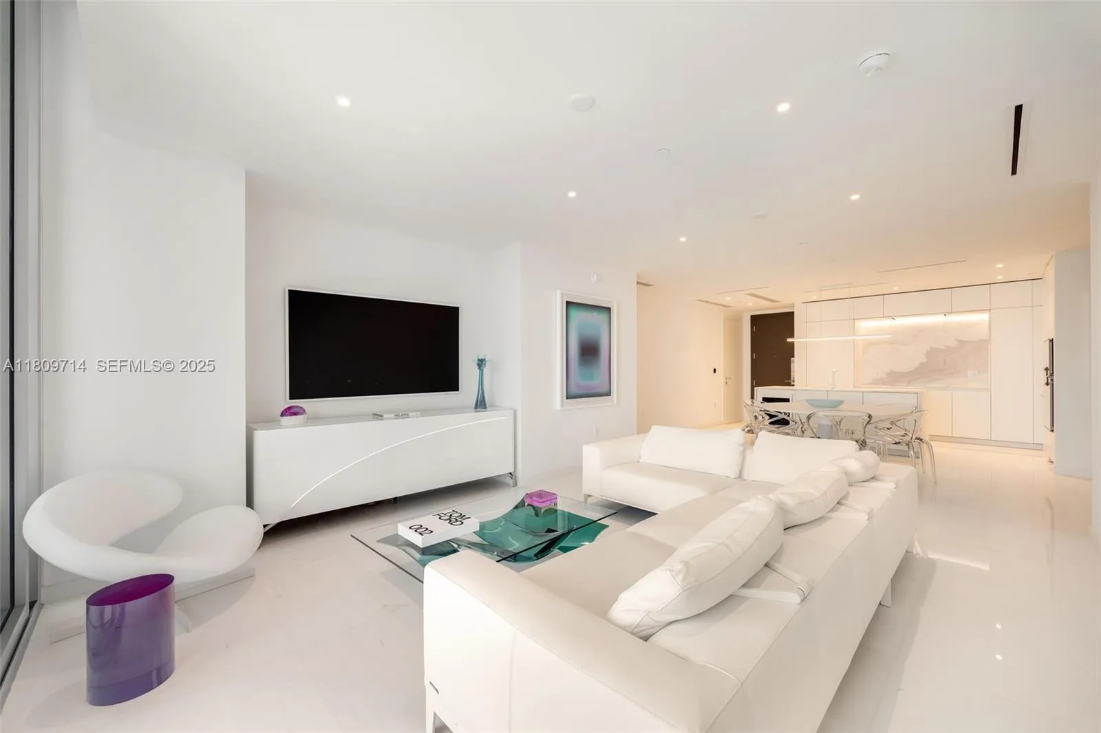 Foto de propiedad en 300 Biscayne Blvd Way 5205W, Miami, FL 33131 Miami con MLS# 