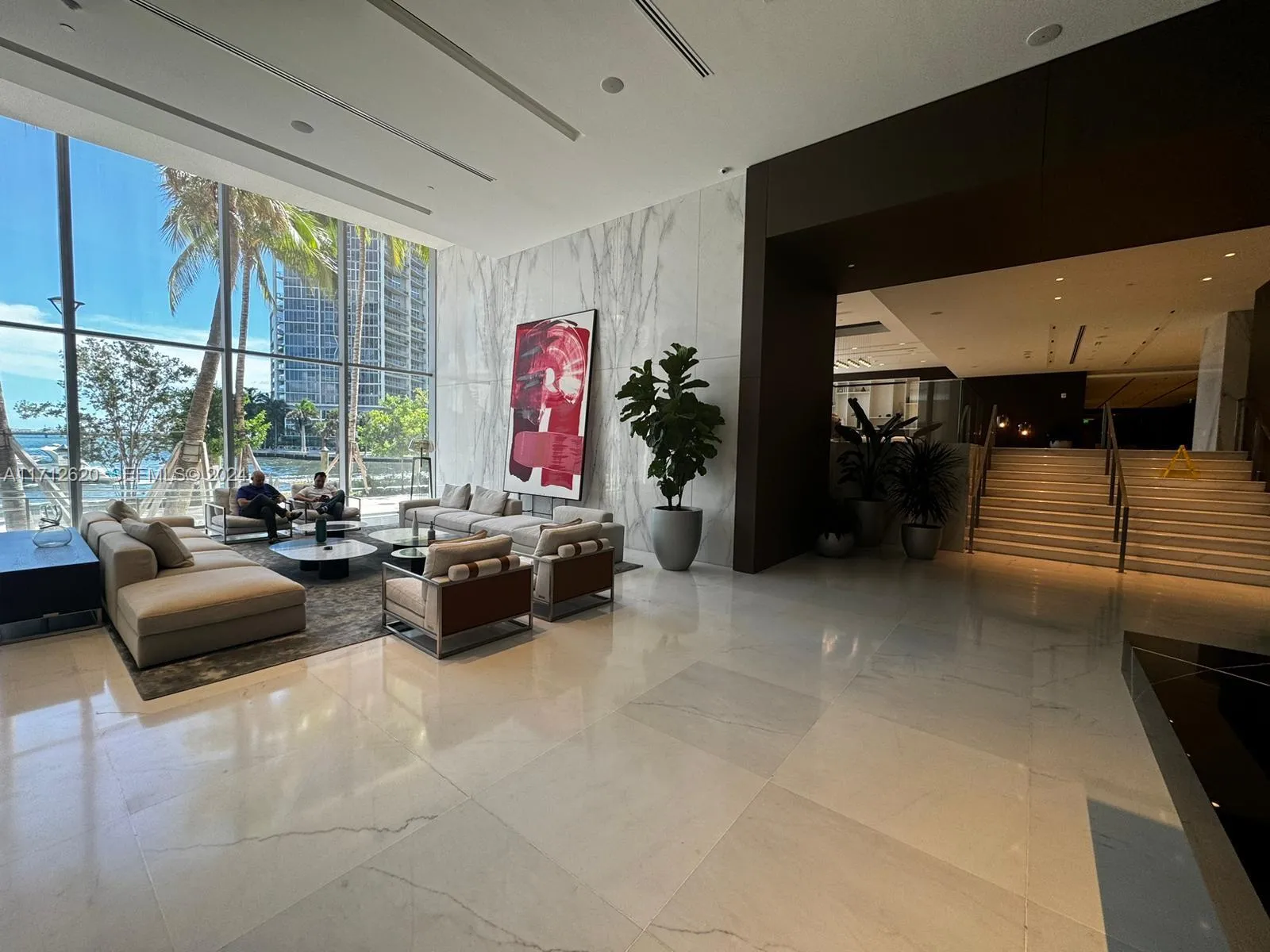 Foto de propiedad en 300 Biscayne Boulevard Way 1806, Miami, FL 33131 Miami con MLS# 